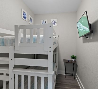 Bedroom #6: Bunkroom