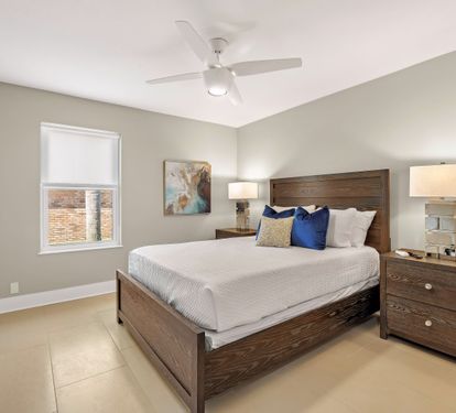 Queen bedroom