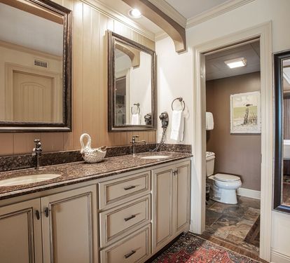 Master vanity