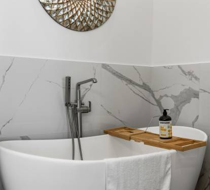 Primary ensuite tub