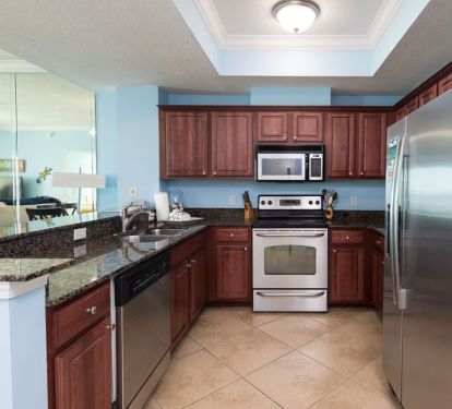 I love to cook. Fully stocked kitchen.
