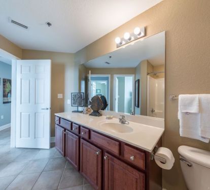 2nd Bathroom for 2nd bedroom.