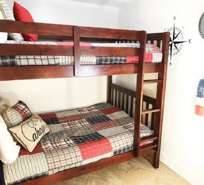 Bunk Room wiht 2 Full Size Bunks - No Closet 