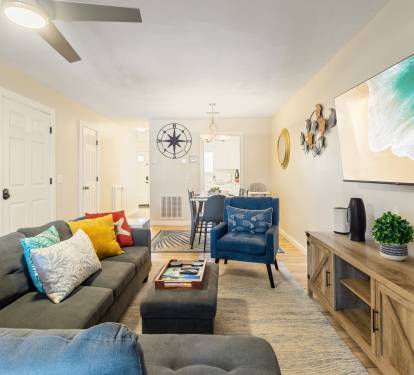 Sitting area with Comfy Couch and TV