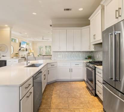 Fully equipped kitchen