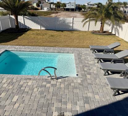 private pool with outdoor shower and toilet!
