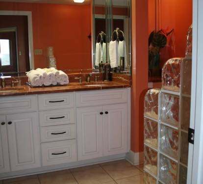 double vanity in master bathroom