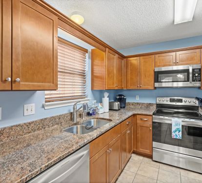 Fully Stocked Kitchen