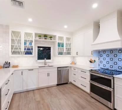Double oven range, dishwasher, wine fridge, 2 refrigerator, microwave