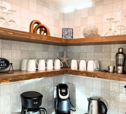 Coffee Bar - mix up smoothies, cocktails and coffee