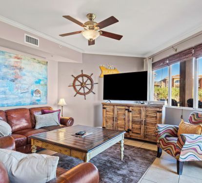 Living room with comfy couches!