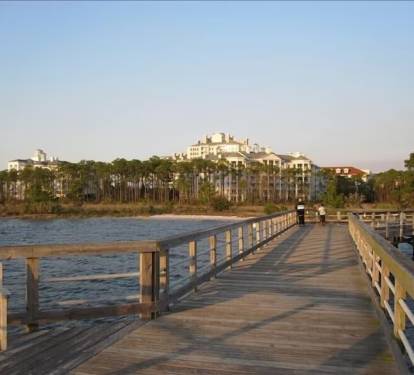 Baytowne Peer