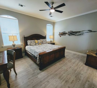 Bedroom #1 - 1st Flr King Mstr Suite with walk-in shower & tub