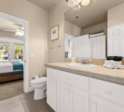 Shared Jack-and-Jill Bath Between Guest Bedrooms