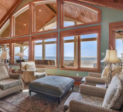Sitting Area with Oversized Chairs