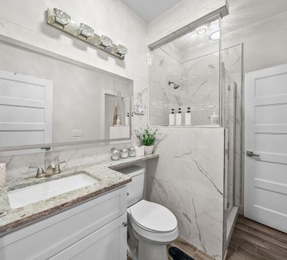 3rd full bathroom with walk in shower, body wash, shampoo, conditioner, hair dryer