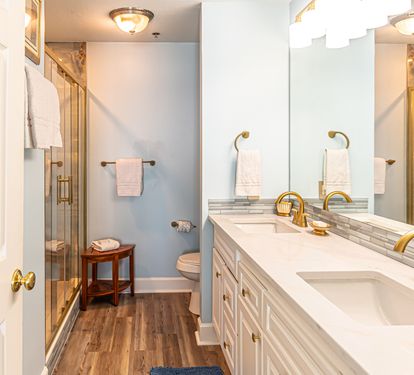 Master Bath, double sinks, double shower  ~ Relax ~