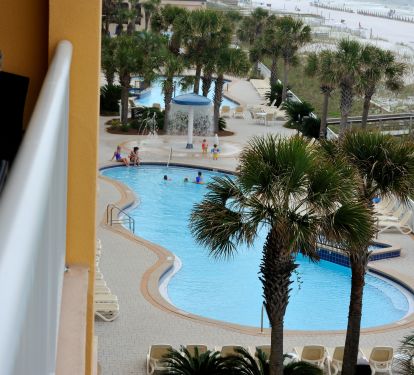 Our balcony has an unobstructed view of the Gulf and the pools and hot tubs!