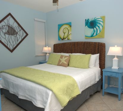 We have a second king bedroom with private bath!