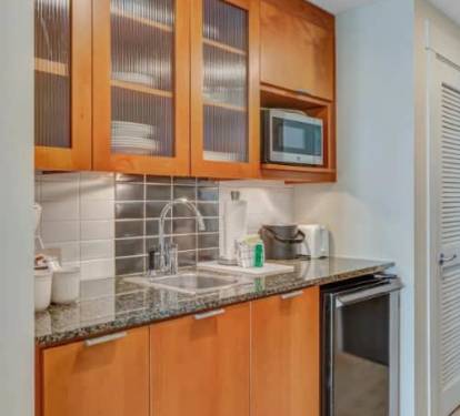 Fully equipped kitchen
