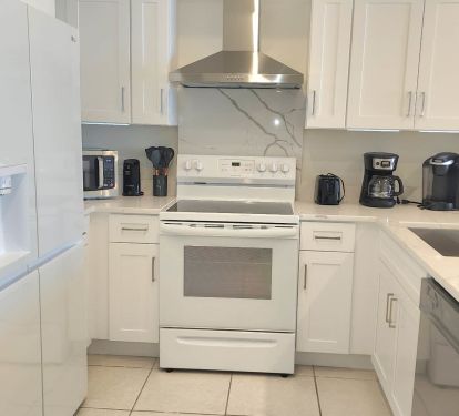 Fully equipped kitchen