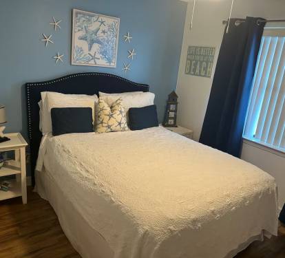 Queen bed