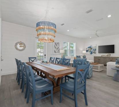 Dining space for 10, plus additional seating for 7 at the kitchen island!