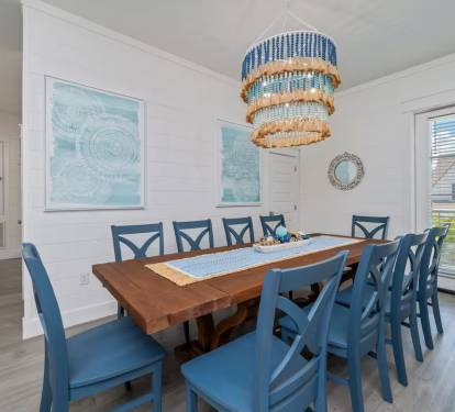 Dining space for 10, plus additional seating for 7 at the kitchen island!
