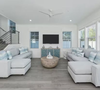 A blend of style and comfort in its seating arrangements