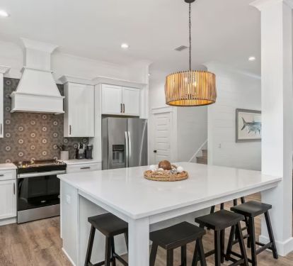 The kitchen island is perfect for grab and go meals