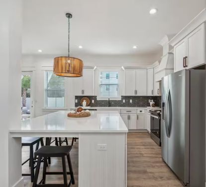The kitchen island is perfect for grab and go meals