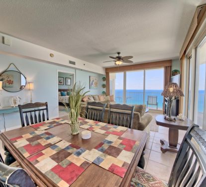 Nice 6 seat dining table with ocean view! 