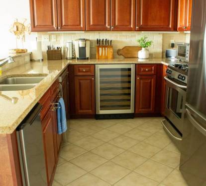 Fully equipped kitchen