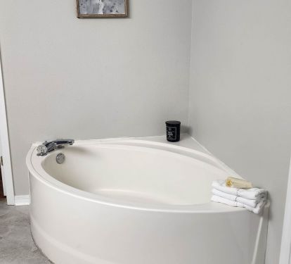 Bathtub