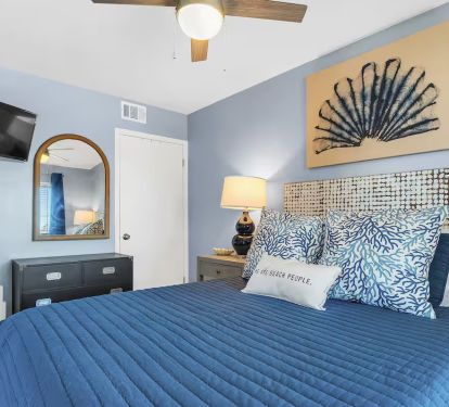 Beautifully decorated spacious bedroom