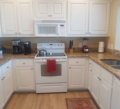 Fully equipped kitchen
