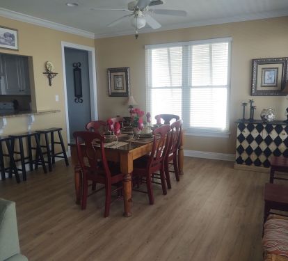 Large dining area; seating for 12