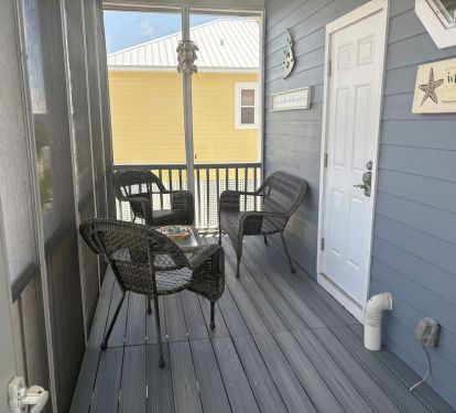 Screened-In Back Porch