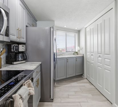 Updated fully equipped kitchen