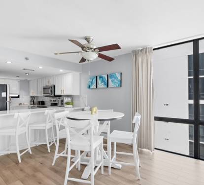 Dining space near the kitchen island
