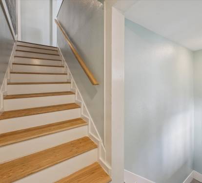 Ladders for 1 floor access