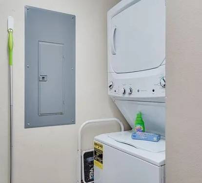 Convenient inâ€‘unit washer and dryer&mdash;fresh laundry anytime during your beach stay