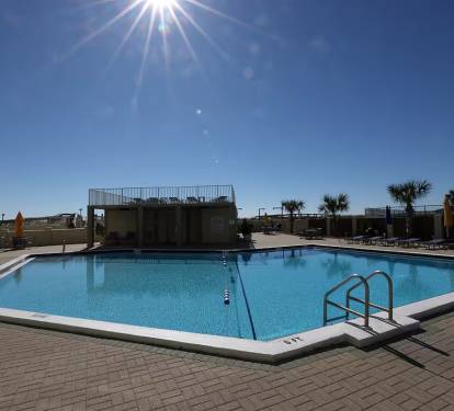 Heated swimming pool