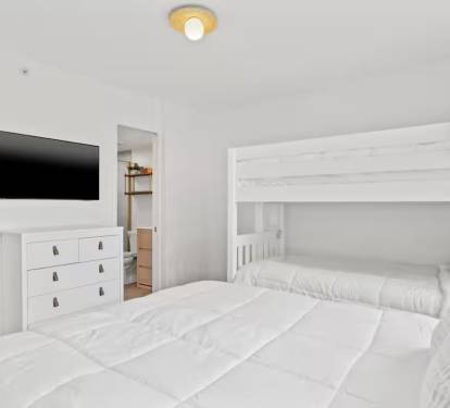 Bunk bedroom