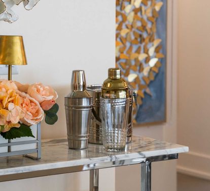 Upscale finishes throughout