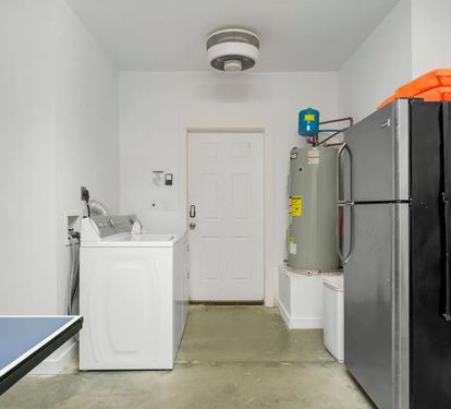 Pack light: washer, dryer, and a 2nd full size fridge on site