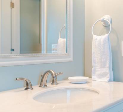 Cool Coastal Hues Throughout SeaScape's Interior