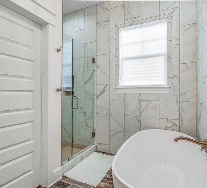 King Suite #2: Private Bath (first floor)