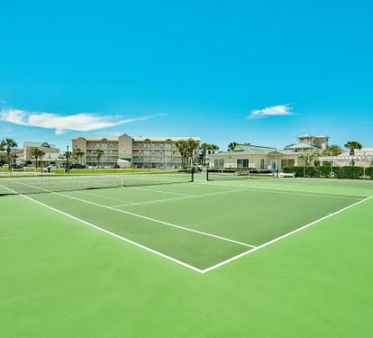  2 Tennis Courts