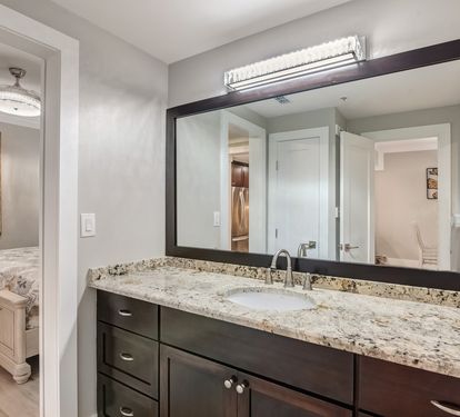 Guest ensuite bathroom